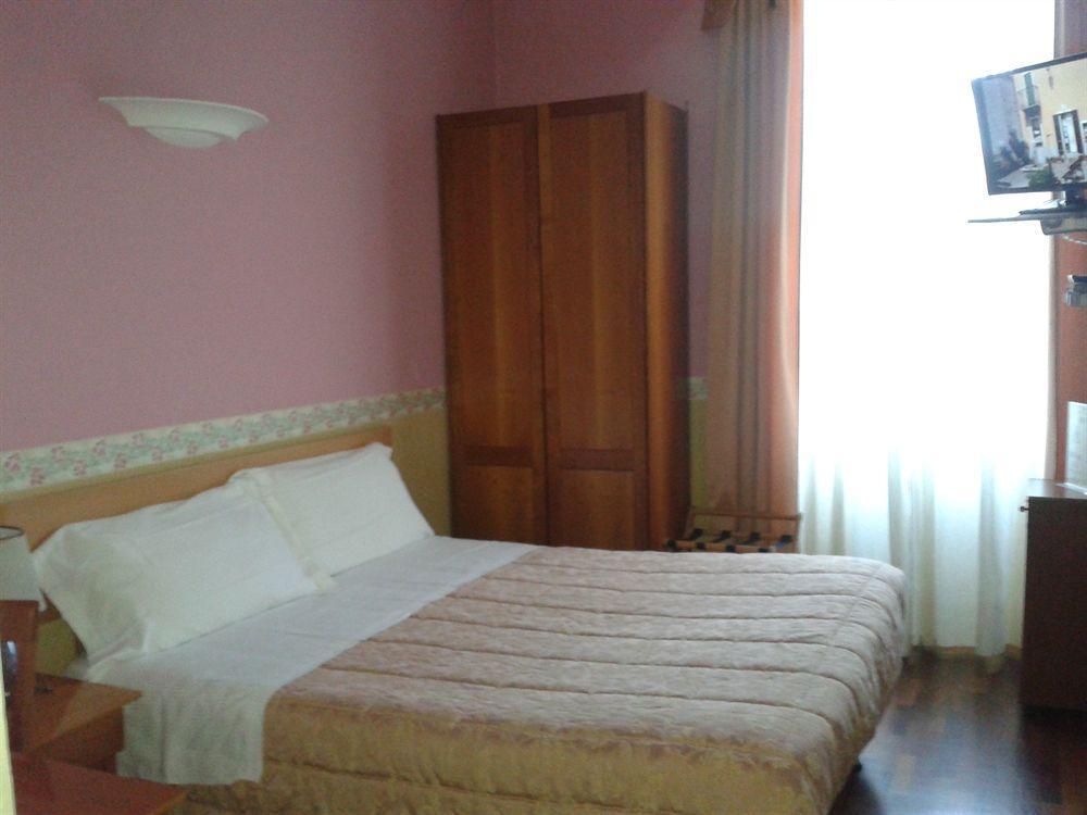 Best Western Plus Royal Superga Hotel Cuneo Exterior photo