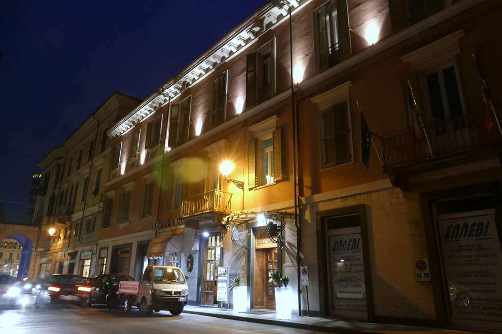 Best Western Plus Royal Superga Hotel Cuneo Exterior photo
